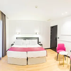 Hotell Boutique Puerta De Granadas ***